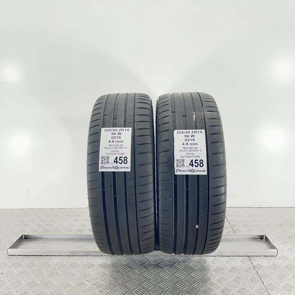 Pneumatici Usati 225 45 ZR19 96W Michelin Pilot Sport 4 Estive | Gomme Usate | PrimaGomme.it Pneumatici Usati 225 45 ZR19 96W Michelin Pilot Sport 4 Estive
