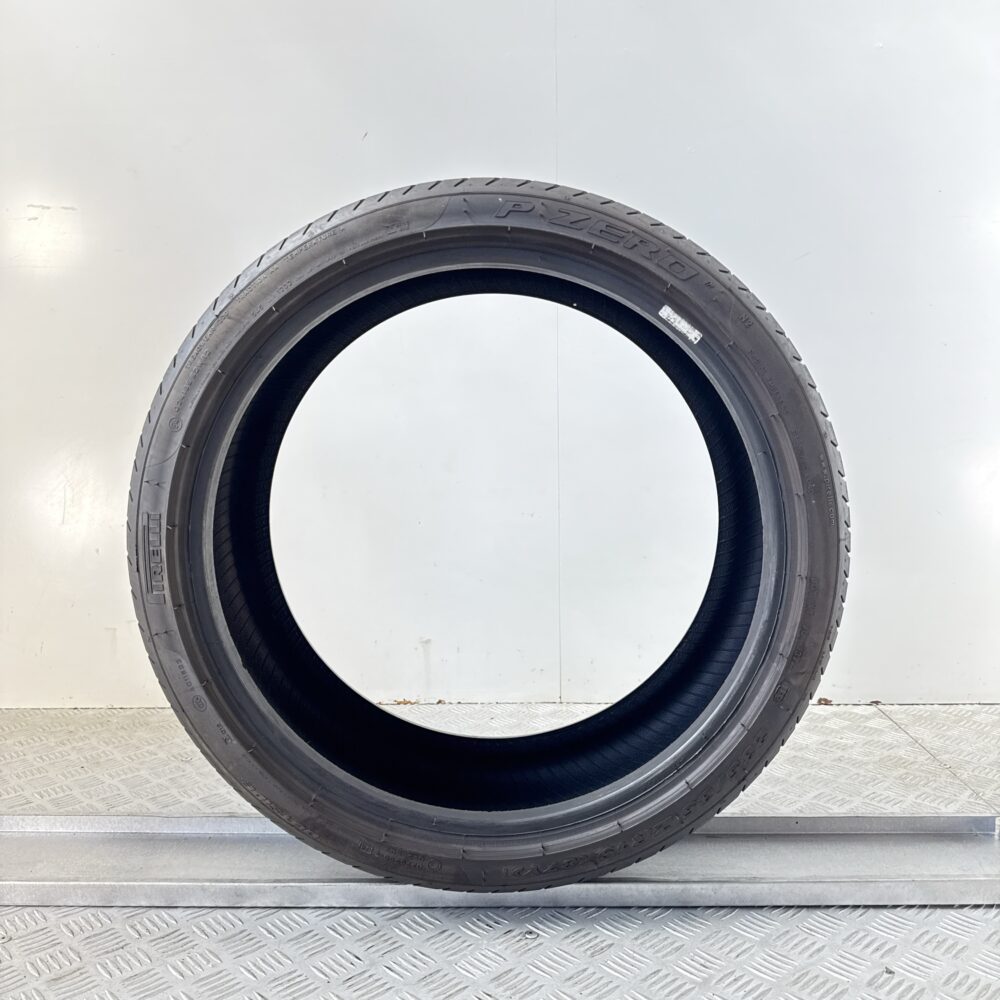 Pneumatico Usato 235 35 ZR19 87Y Pirelli P Zero Estivo | Gomme Usate | PrimaGomme.it Pneumatico usato 235 35 ZR19 Pirelli P Zero - foto 4