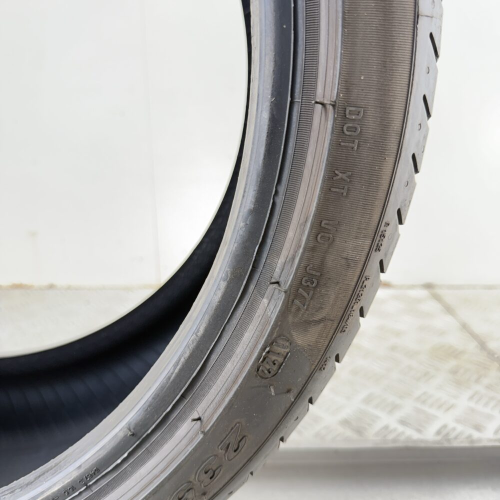 Pneumatico Usato 235 35 ZR19 87Y Pirelli P Zero Estivo | Gomme Usate | PrimaGomme.it Pneumatico usato 235 35 ZR19 Pirelli P Zero - foto 3
