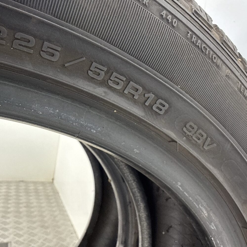 Gomme Usate 225 55 R18 98V Goodyear EfficientGrip SUV 78% Estive | Gomme Usate | PrimaGomme.it Gomme Usate 225 55 R18 98V Goodyear EfficientGrip SUV 78% Estive - immagine 7