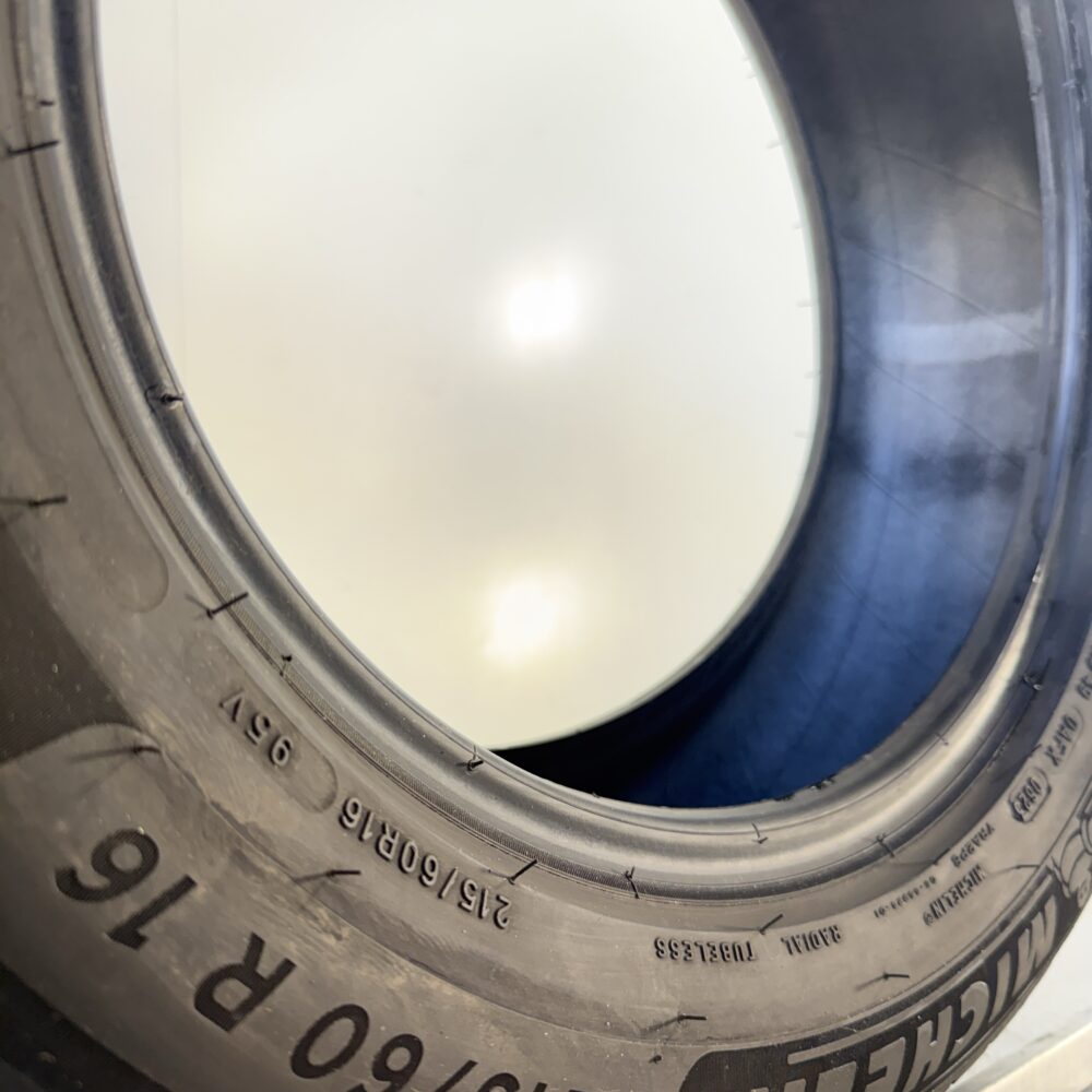 Gomme Usate 215 60 R16 95V Michelin Primacy 4 75% Estive | Gomme Usate | PrimaGomme.it Gomme Usate 215 60 R16 95V Michelin Primacy 4 75% Estive - immagine 8
