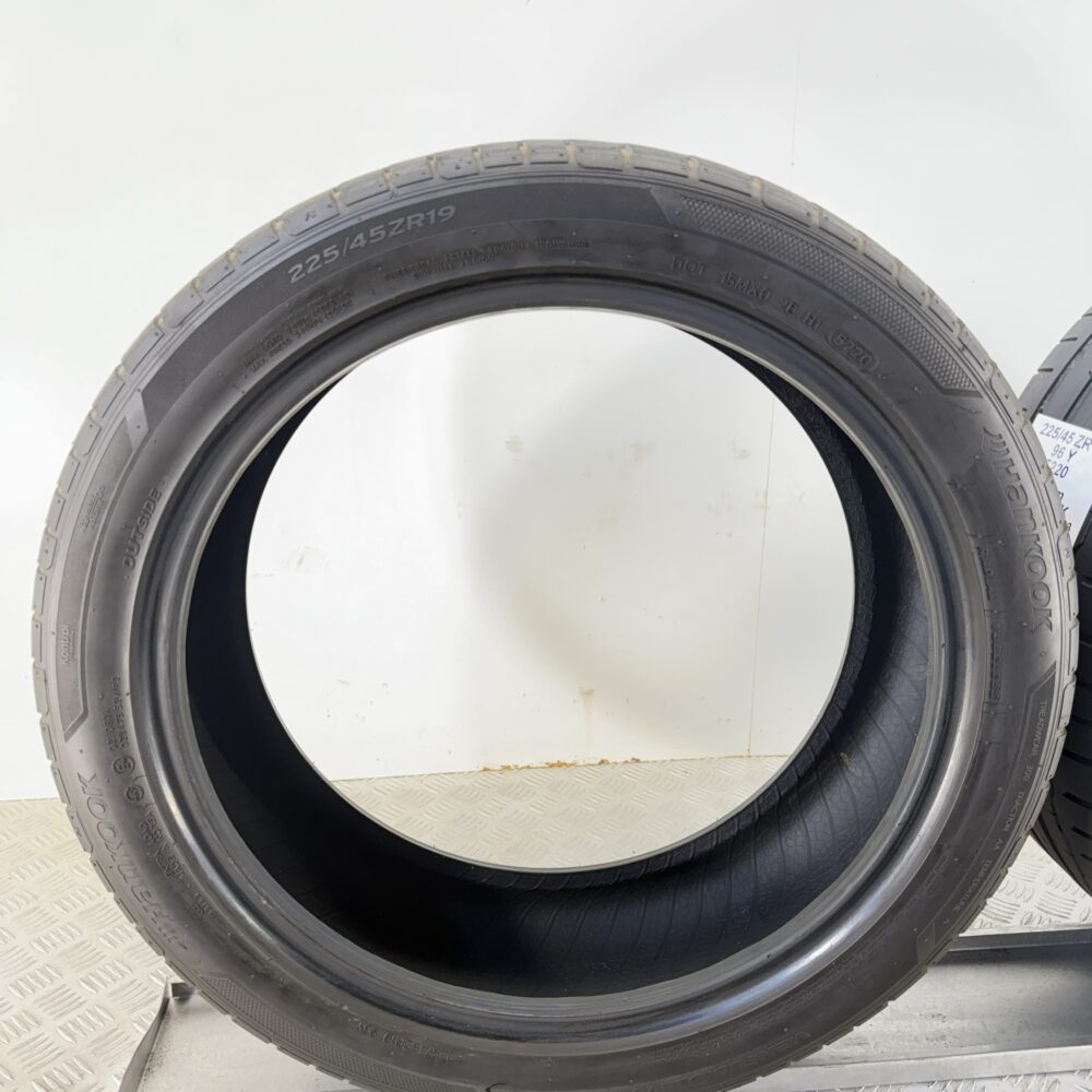 Gomme Usate 225 45 ZR19 96Y Hankook Ventus S1 Evo3 Estive | Gomme Usate | PrimaGomme.it Gomme Usate 225 45 ZR19 96Y Hankook Ventus S1 Evo3 Estive - immagine 4