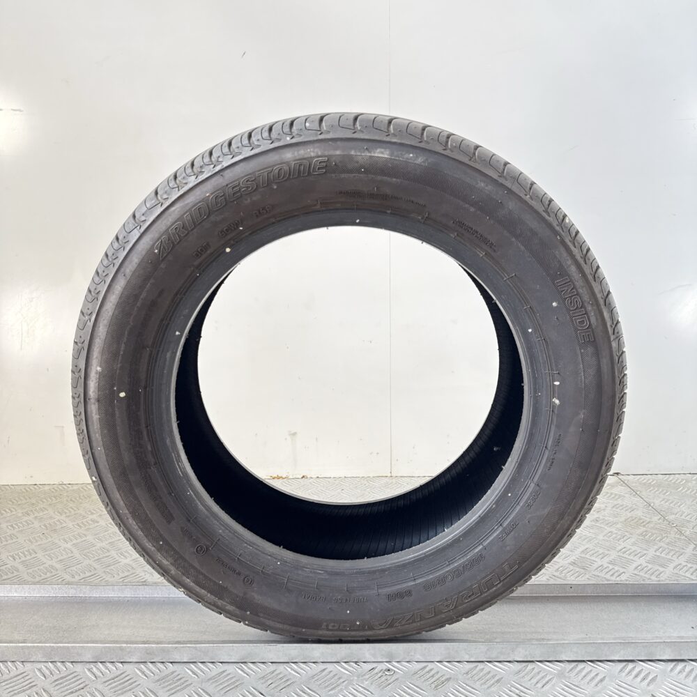 Pneumatico Usato 195 60 R16 89H Bridgestone Turanza T001 93% Estivo | Gomme Usate | PrimaGomme.it Pneumatico usato 195 60 R16 Bridgestone Turanza T001 - foto 2