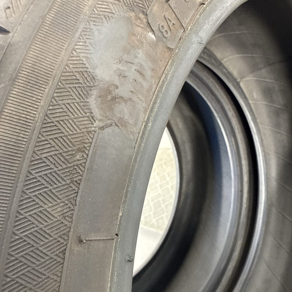 Pneumatici Usati 225 45 R17 XL 94Y Kleber Dynaxer UHP Estive | Gomme Usate | PrimaGomme.it Pneumatici usati 225 45 R17 Kleber Dynaxer UHP - foto 4