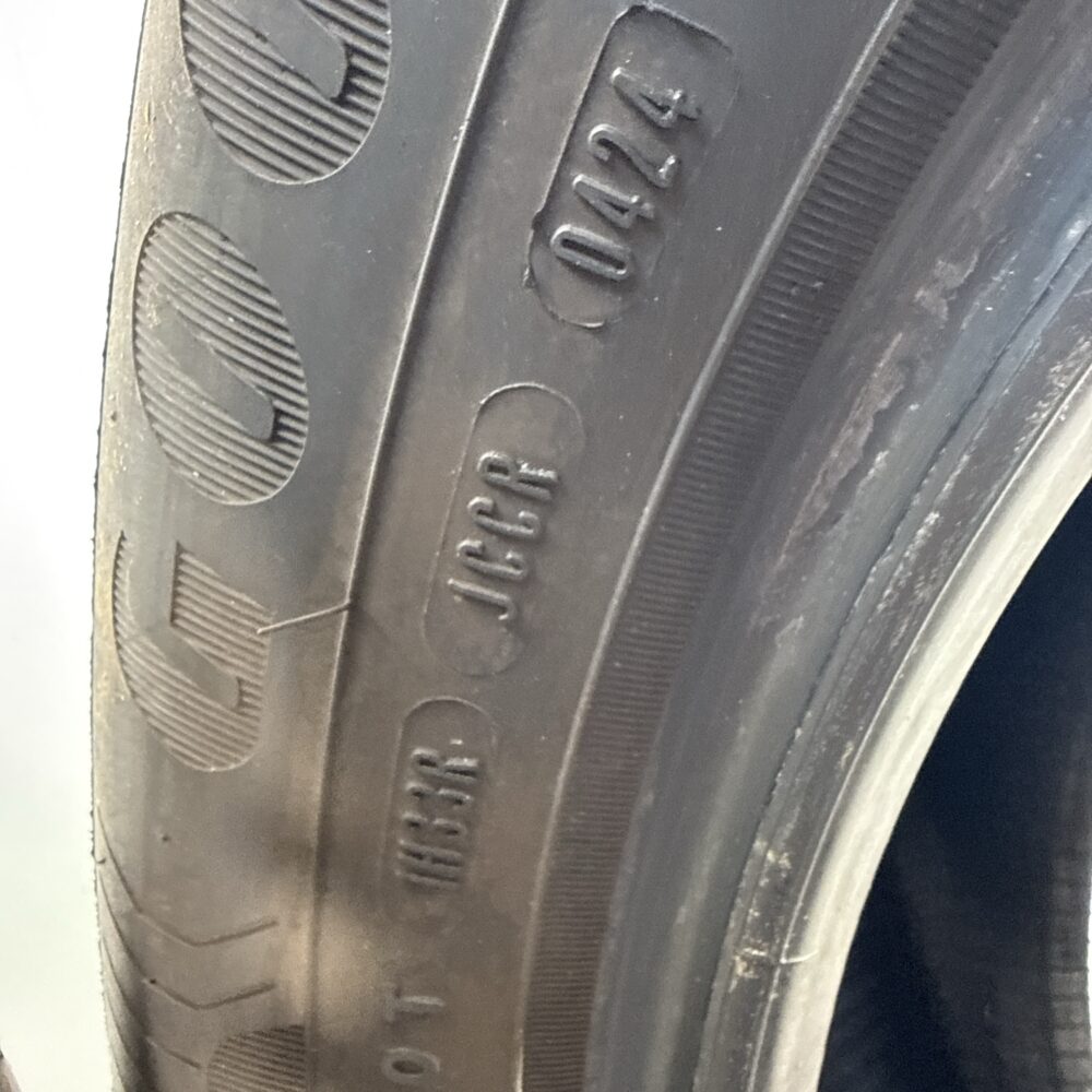Gomme Usate 215 55 R17 94V Goodyear EfficientGrip Performance 74% Estive | Gomme Usate | PrimaGomme.it Gomme Usate 215 55 R17 94V Goodyear EfficientGrip Performance 74% Estive - immagine 4