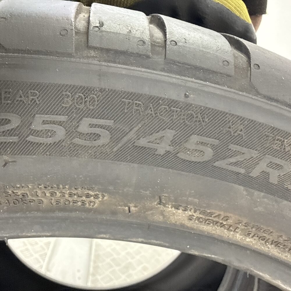 Gomme Usate 255 45 ZR18 103Y Hankook Ventus S1 Evo3 83% Estive | Gomme Usate | PrimaGomme.it Gomme Usate 255 45 ZR18 103Y Hankook Ventus S1 Evo3 83% Estive - immagine 5