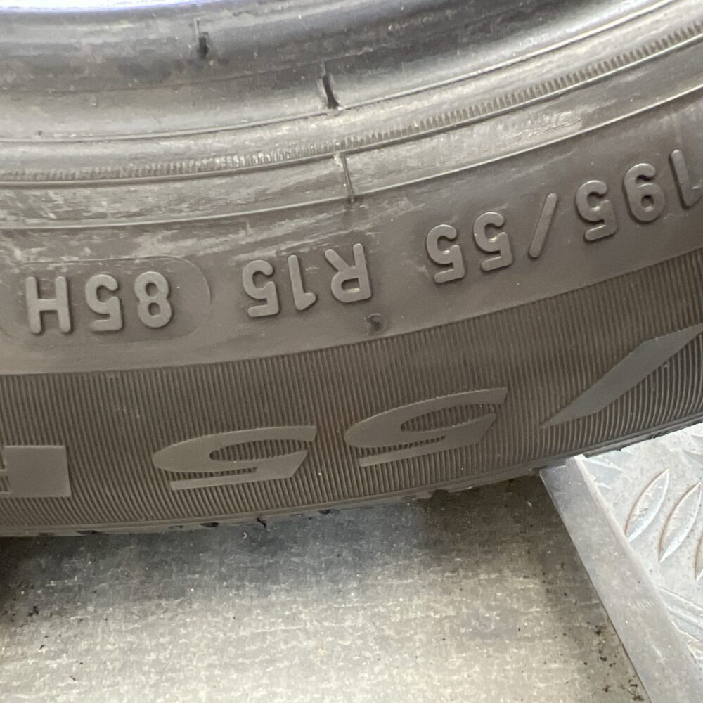 Pneumatici Usati 195 55 R15 85H Pirelli Cinturato P1 81% Estive | Gomme Usate | PrimaGomme.it Pneumatici usati 195 55 R15 Pirelli Cinturato P1 - foto 2
