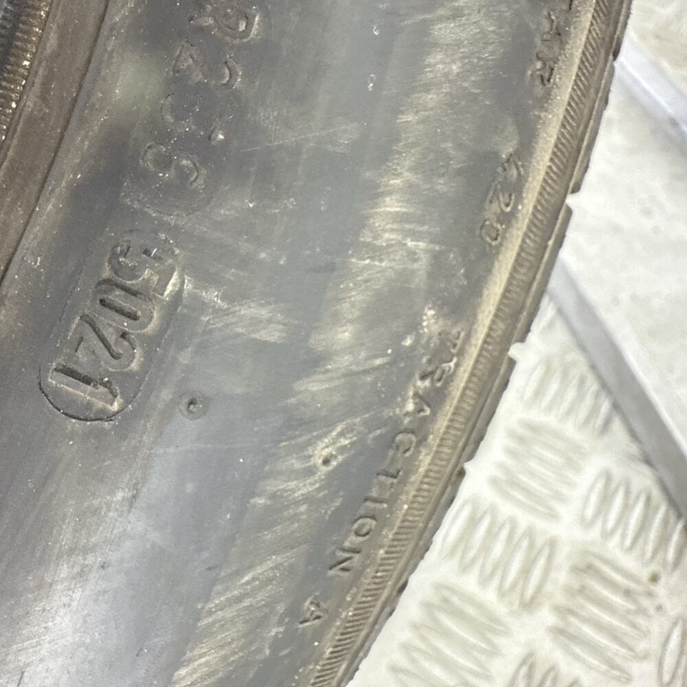 Pneumatico Usato 175 65 R15 84T Pirelli Cinturato P1 89% Estivo | Gomme Usate | PrimaGomme.it Pneumatico usato 175 65 R15 Pirelli Cinturato P1