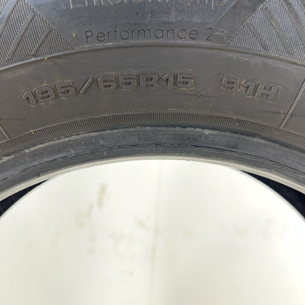 Pneumatico Usato 195 65 R15 91H Goodyear Efficient Grip Performance 2 Estivo | Gomme Usate | PrimaGomme.it Pneumatico usato 195 65 R15 Goodyear Efficient Grip Performance 2 - foto 4