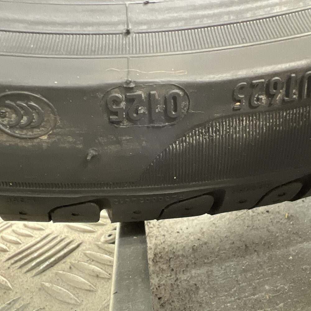Pneumatico Usato 225 40 R18 92Y Pirelli Cinturato P7 RunFlat 96% Estivo | Gomme Usate | PrimaGomme.it Pneumatico usato 225 40 R18 Pirelli Cinturato P7 - foto 3