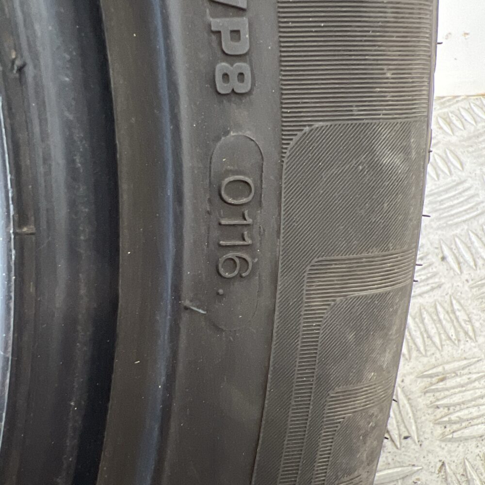 Pneumatico Usato 215 55 R16 97V Vredestein Sportrac 5 86% Estivo | Gomme Usate | PrimaGomme.it Pneumatico usato 215 55 R16 Vredestein Sportrac 5 - foto 4
