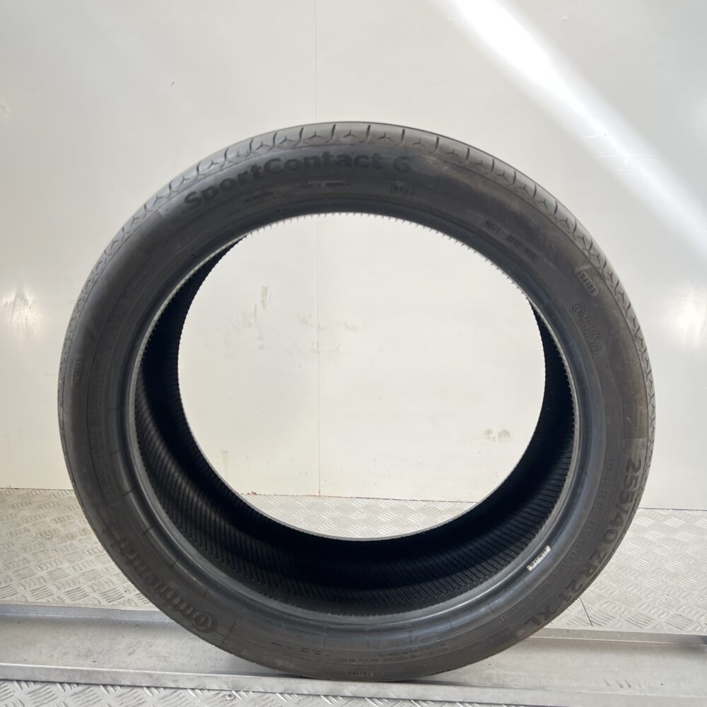 Gomma Usata 255 40 ZR21 102Y XL Continental Sport Contact 6 79% Estiva | Gomme Usate | PrimaGomme.it Gomma Usata 255 40 ZR21 102Y XL Continental Sport Contact 6 79% Estiva - immagine 8