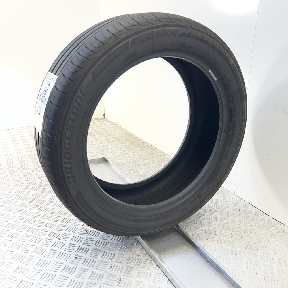 Pneumatico Usato 225 50 R18 99W BRIDGESTONE Turanza T001 77% Estivo | Gomme Usate | PrimaGomme.it Pneumatico usato 225 50 R18 BRIDGESTONE Turanza T001 - foto 2