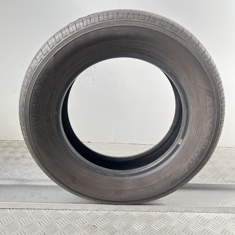 Pneumatico Usato 195 65 R15 91H Yokohama Advan dB V552 93% Estivo | Gomme Usate | PrimaGomme.it Pneumatico Usato 195 65 R15 91H Yokohama Advan dB V552 93% Estivo - immagine 8