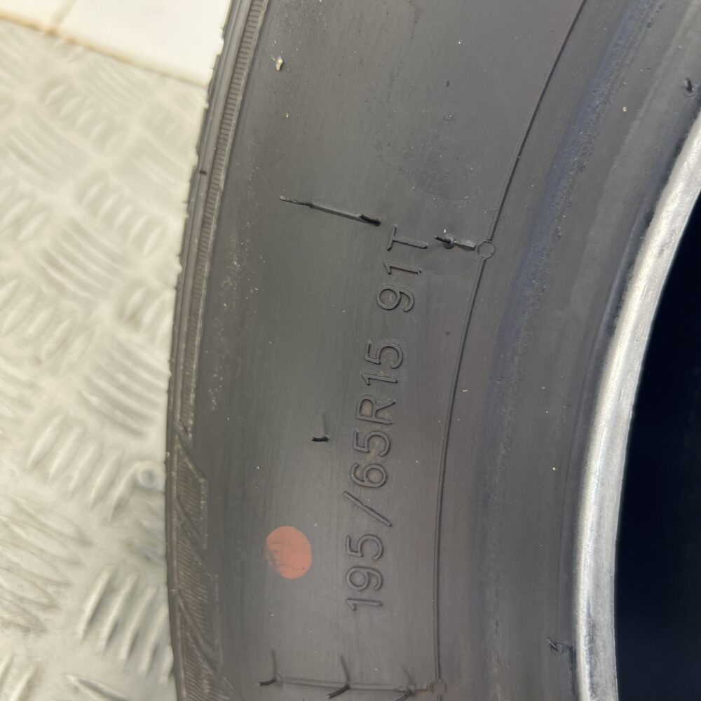 Pneumatico Usato 195 65 R15 91T Gt Radial Champiro VP1 74% Estivo | Gomme Usate | PrimaGomme.it Pneumatico usato 195 65 R15 Gt Radial Champiro VP1 - foto 4