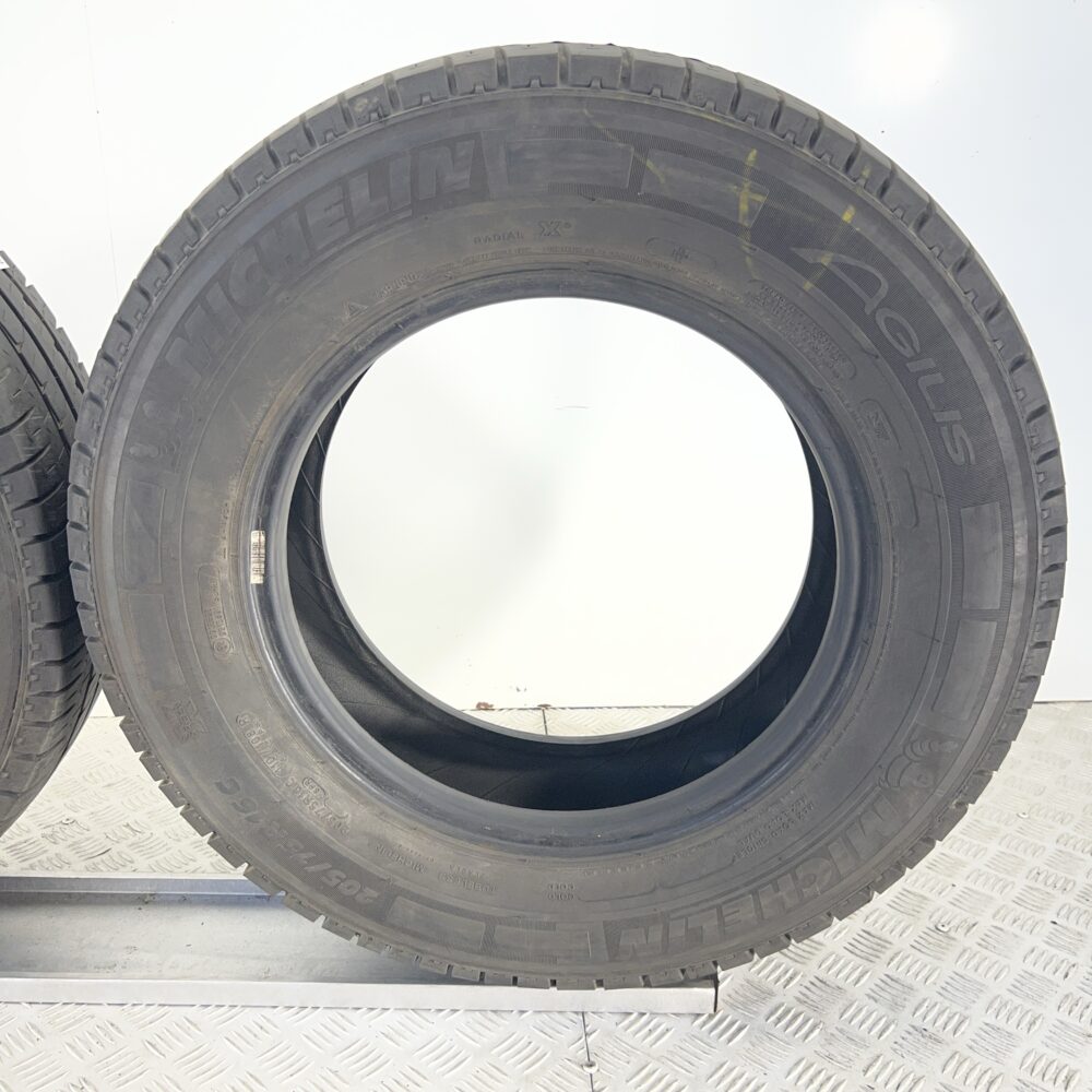 Gomme Usate 205 75 R16C 110/108R Michelin Agilis 96% Estive | Gomme Usate | PrimaGomme.it Gomme Usate 205 75 R16C 110/108R Michelin Agilis 96% Estive - immagine 2