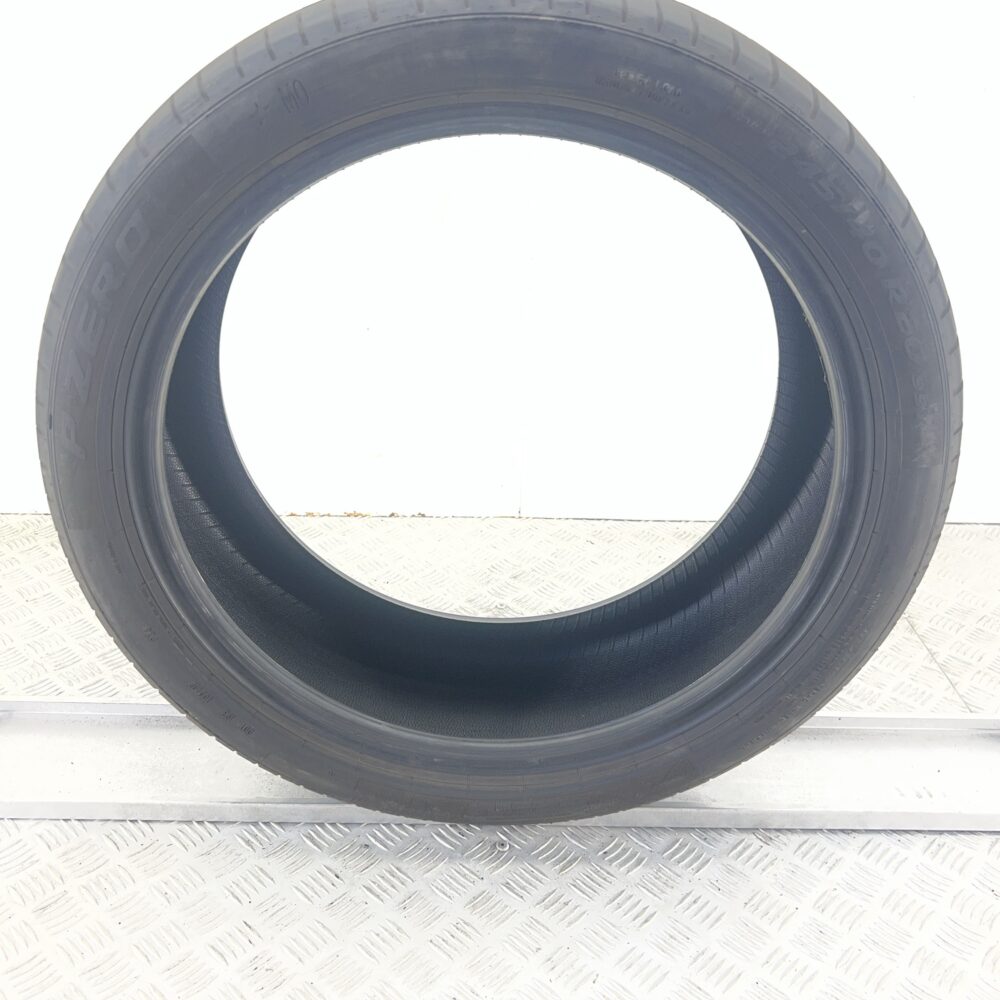 Pneumatico Usato 245 40 R20 99Y Pirelli P Zero Estivo | Gomme Usate | PrimaGomme.it Pneumatico usato 245 40 R20 Pirelli P Zero