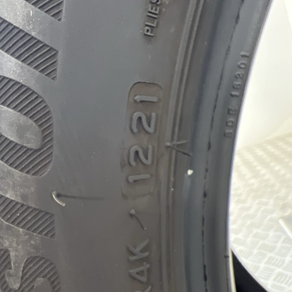 Pneumatico Usato 225 50 R18 99W BRIDGESTONE Turanza T001 77% Estivo | Gomme Usate | PrimaGomme.it Pneumatico usato 225 50 R18 BRIDGESTONE Turanza T001 - foto 3