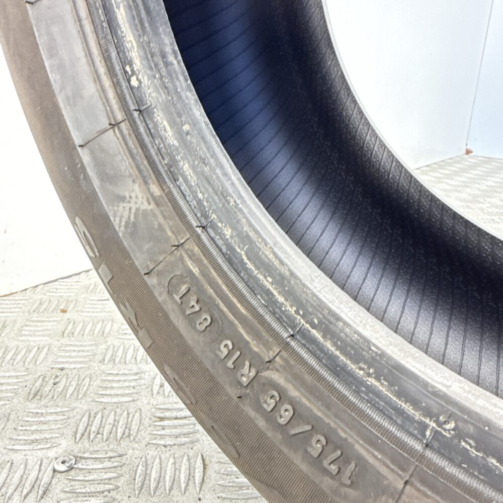 Pneumatico Usato 175 65 R15 84T Pirelli Cinturato P1 89% Estivo | Gomme Usate | PrimaGomme.it Pneumatico usato 175 65 R15 Pirelli Cinturato P1 - foto 2